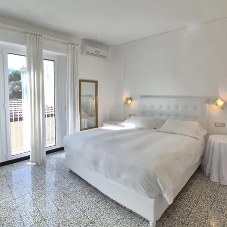 Eveline Portosole Hotel Sanremo Exterior photo