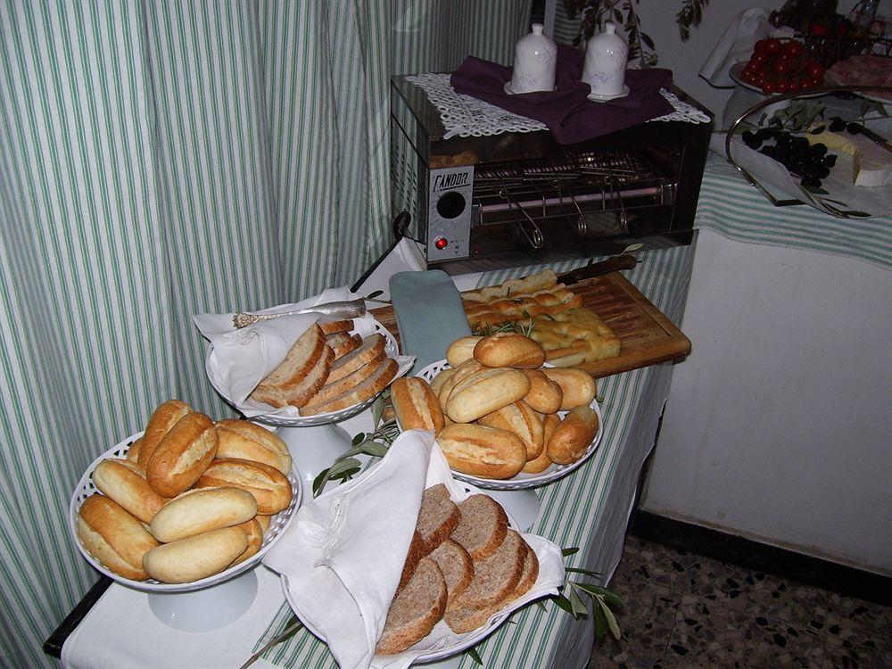 Hotel Eveline Portosole
