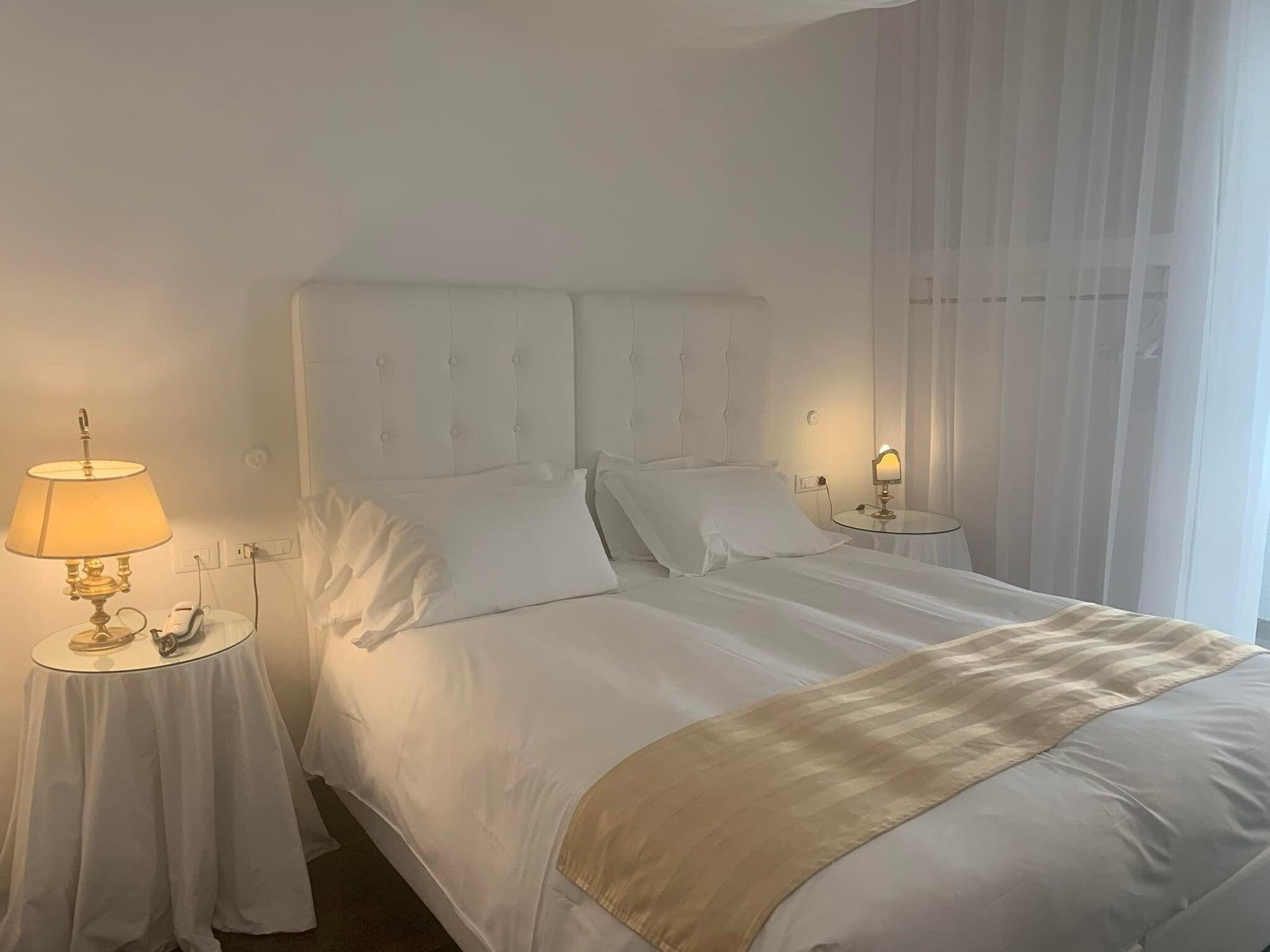 Hotel Eveline Portosole