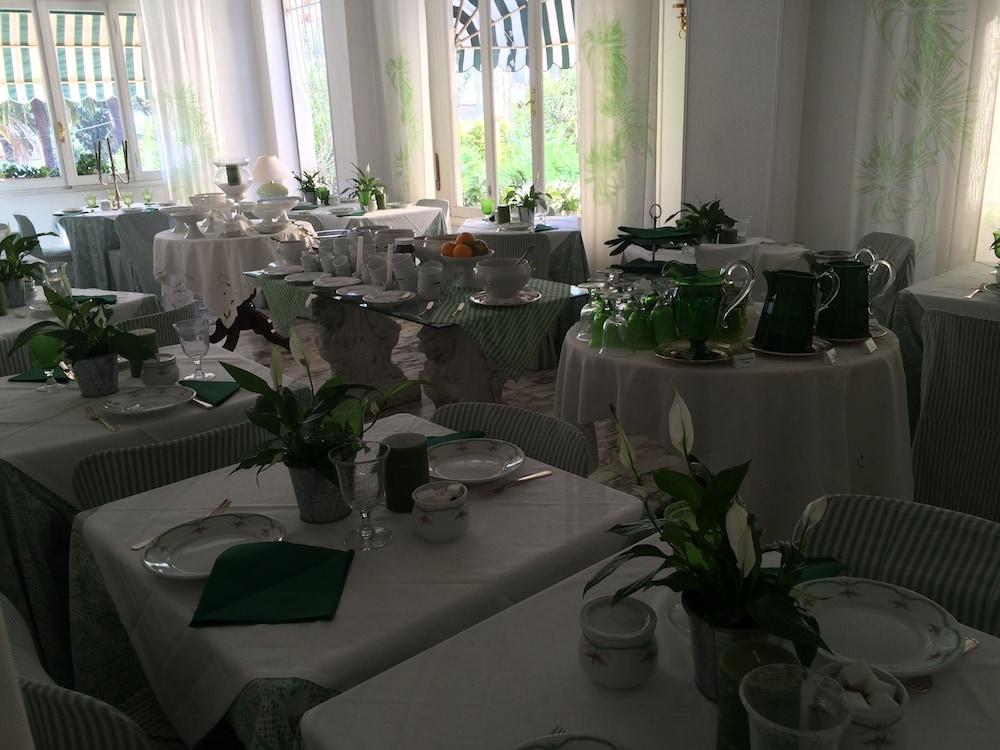 Eveline Portosole Hotel 4*